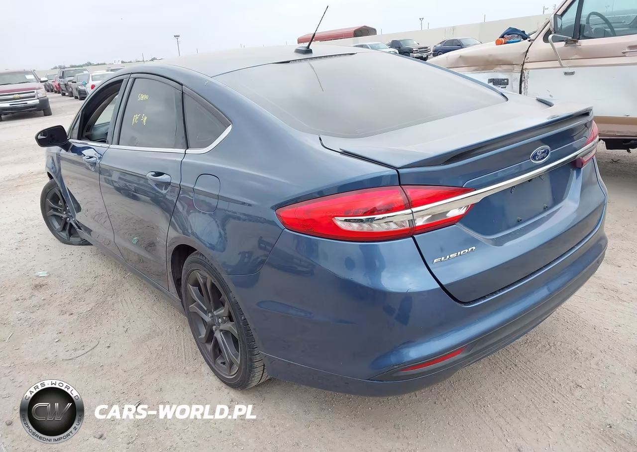 2018 Ford Fusion S VIN:3FA6P0G75JR217995 - 3