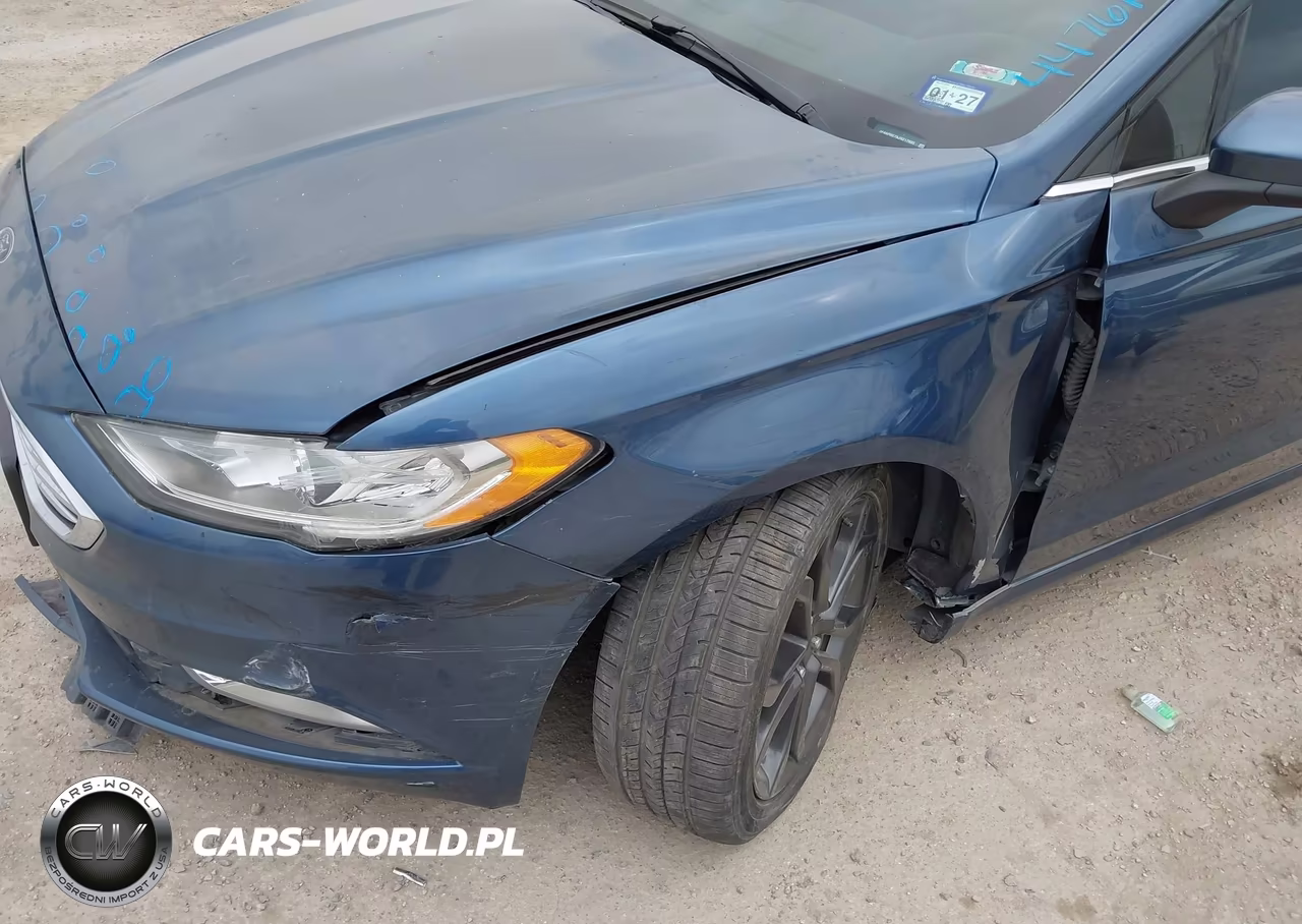 2018 Ford Fusion S VIN:3FA6P0G75JR217995 - 6