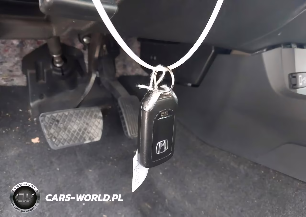 2017 Honda Civic Touring VIN:19XFC1F99HE017542 - 11