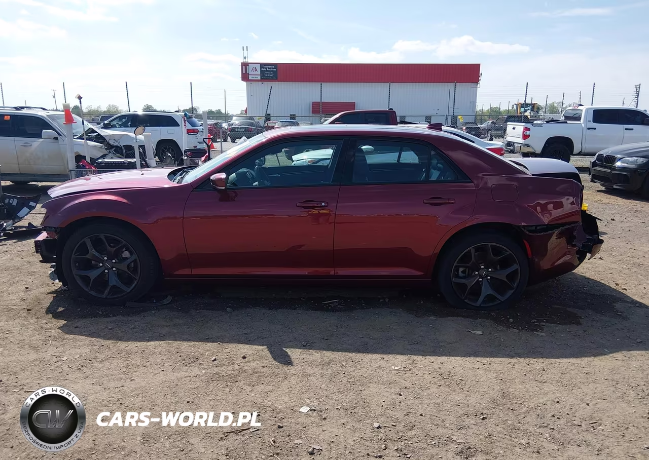 2023 Chrysler 300 300S VIN:2C3CCABG7PH562122 - 15