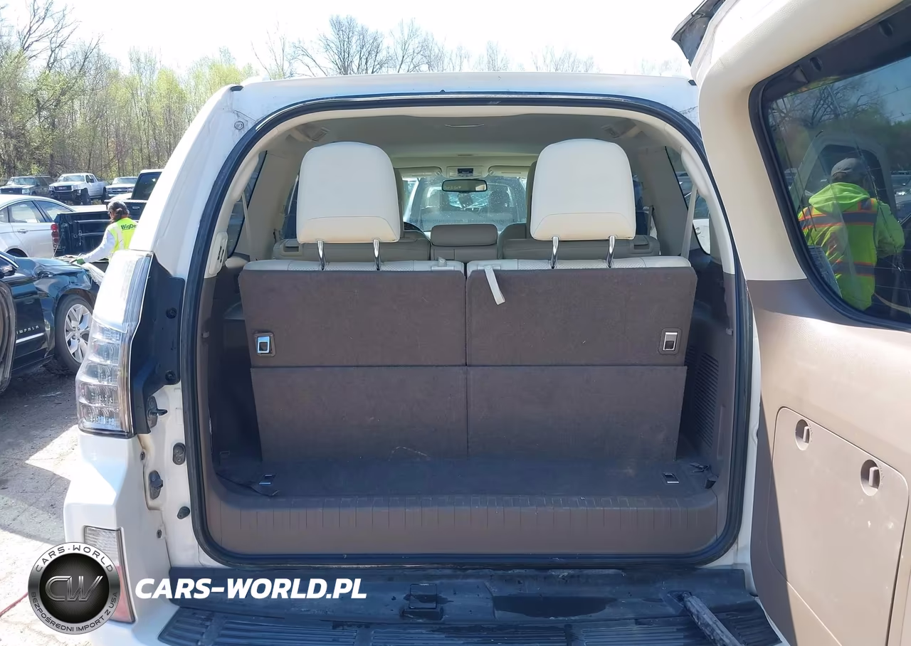2011 Lexus Gx 460 Premium VIN:JTJJM7FX5B5021693 - 17