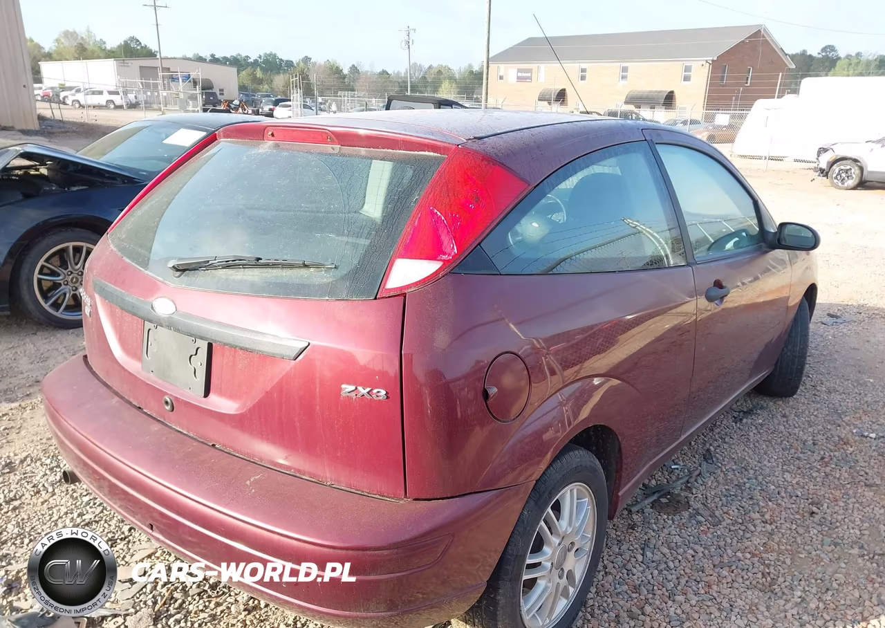 2006 Ford Focus Zx3 VIN:1FAHP31NX6W233180 - 4