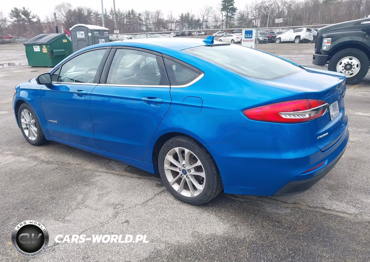 2019 Ford Fusion Hybrid Se VIN:3FA6P0LU2KR258131 - 3