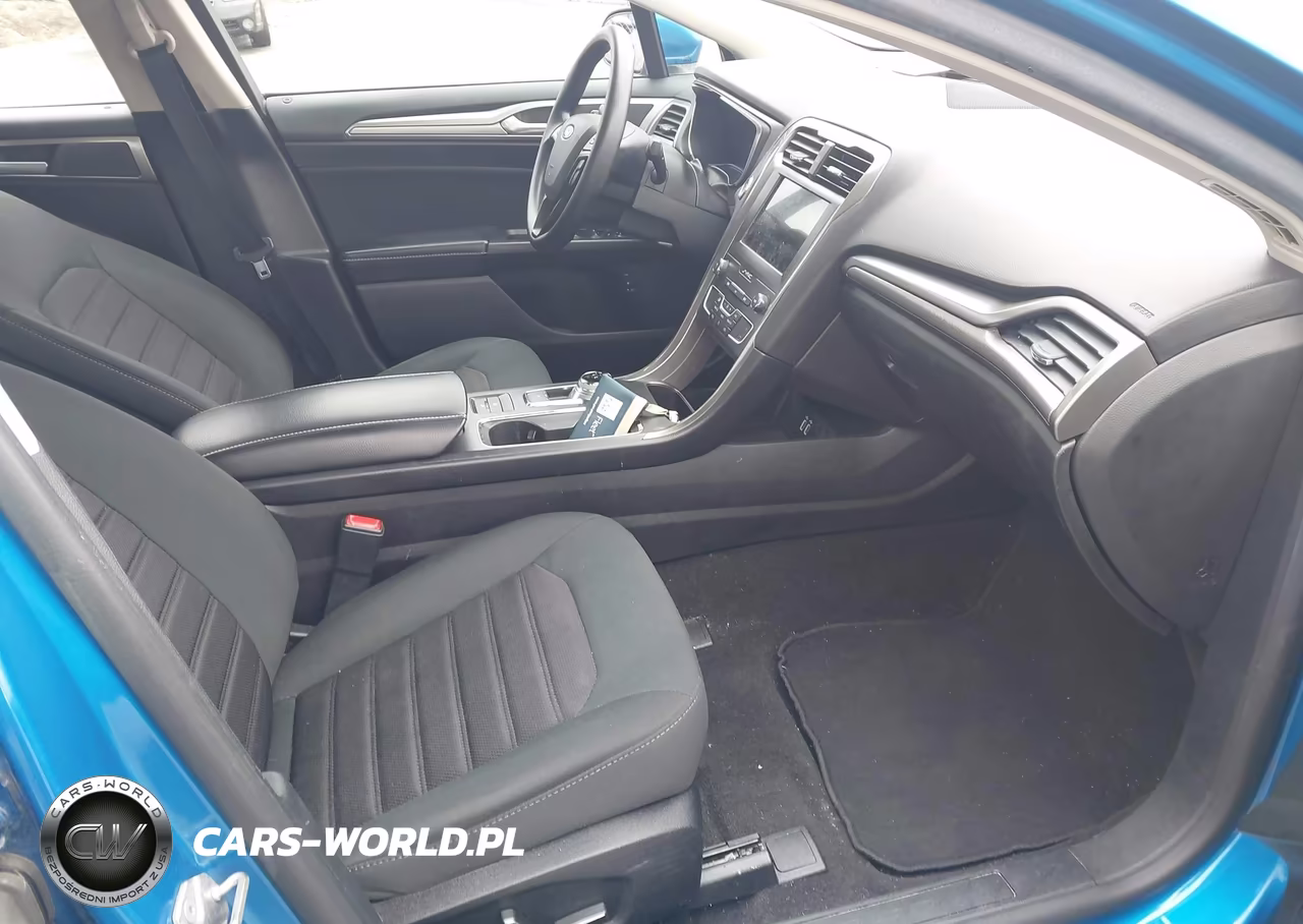 2019 Ford Fusion Hybrid Se VIN:3FA6P0LU2KR258131 - 5