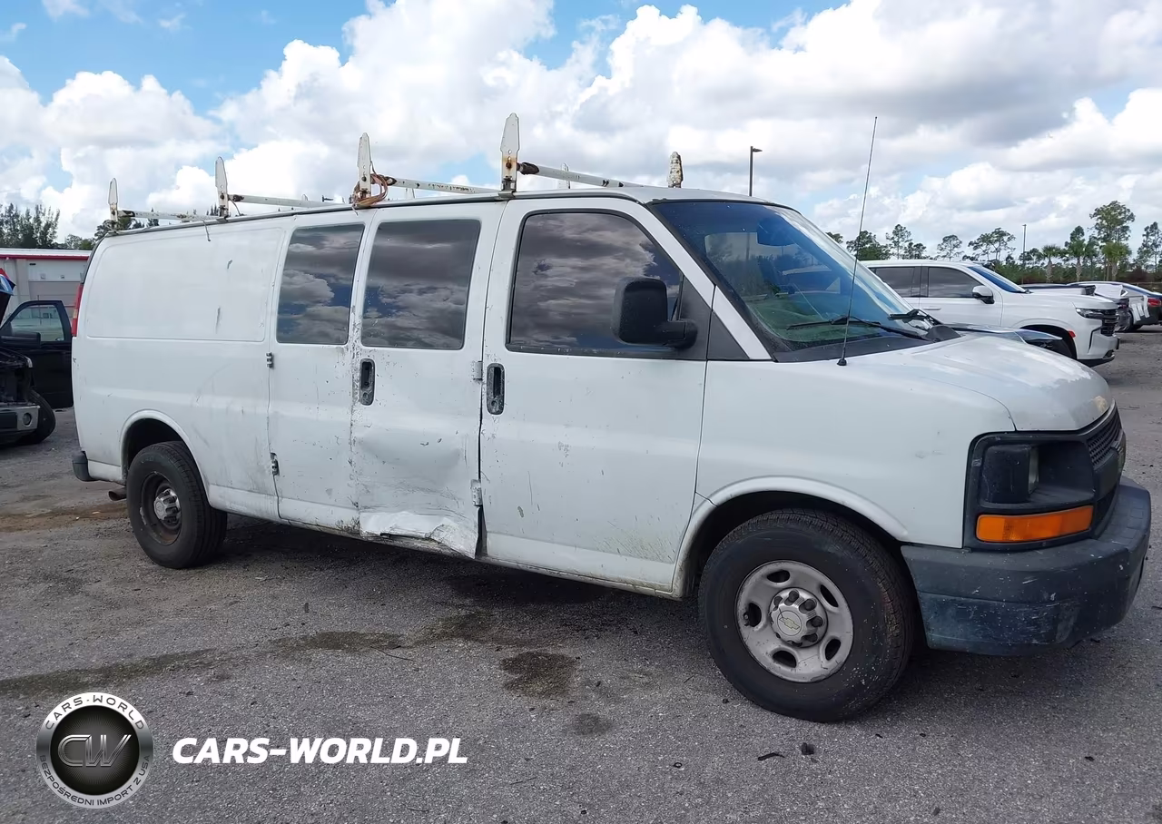 2014 Chevrolet Express 2500 Work Van