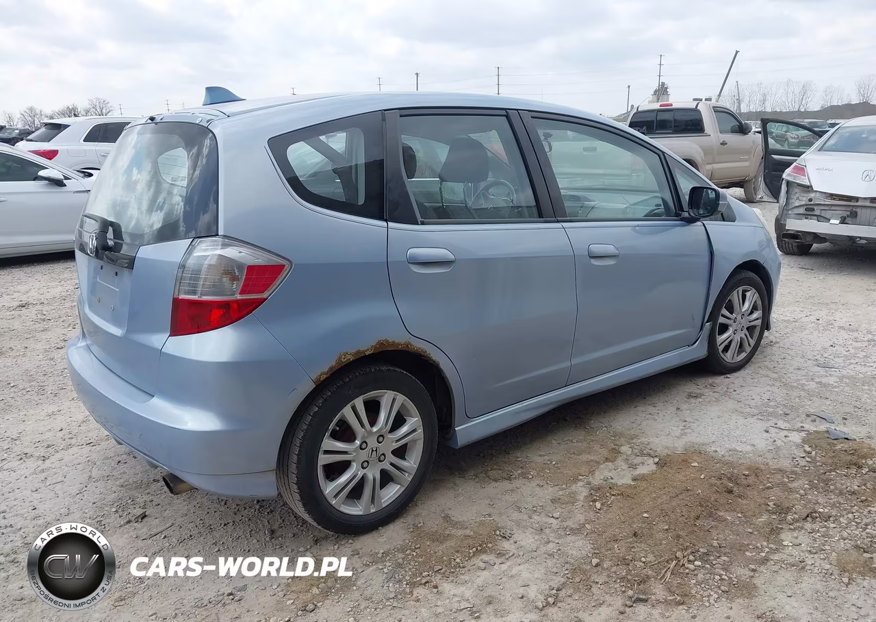 2009 Honda Fit Sport VIN:JHMGE88479S034104 - 4