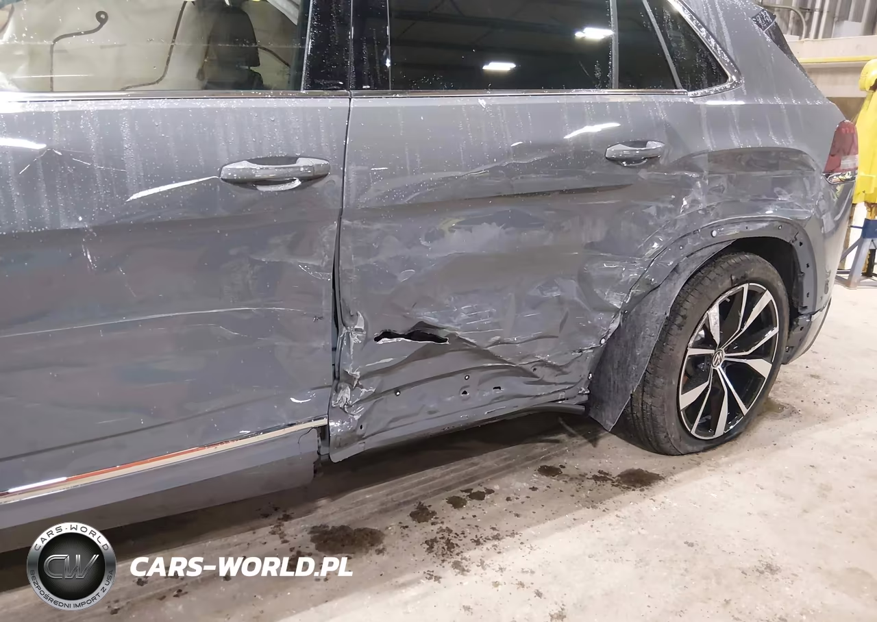 2026 Volkswagen Atlas Cross Sport Sel Premium R-Line VIN:1V2FC2CA9TC212298 - 6