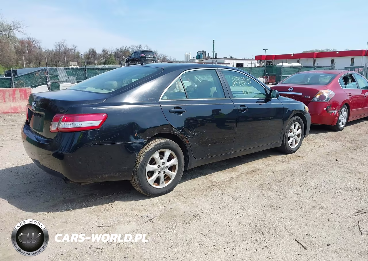 2010 Toyota Camry Le VIN:4T1BF3EK3AU078667 - 4