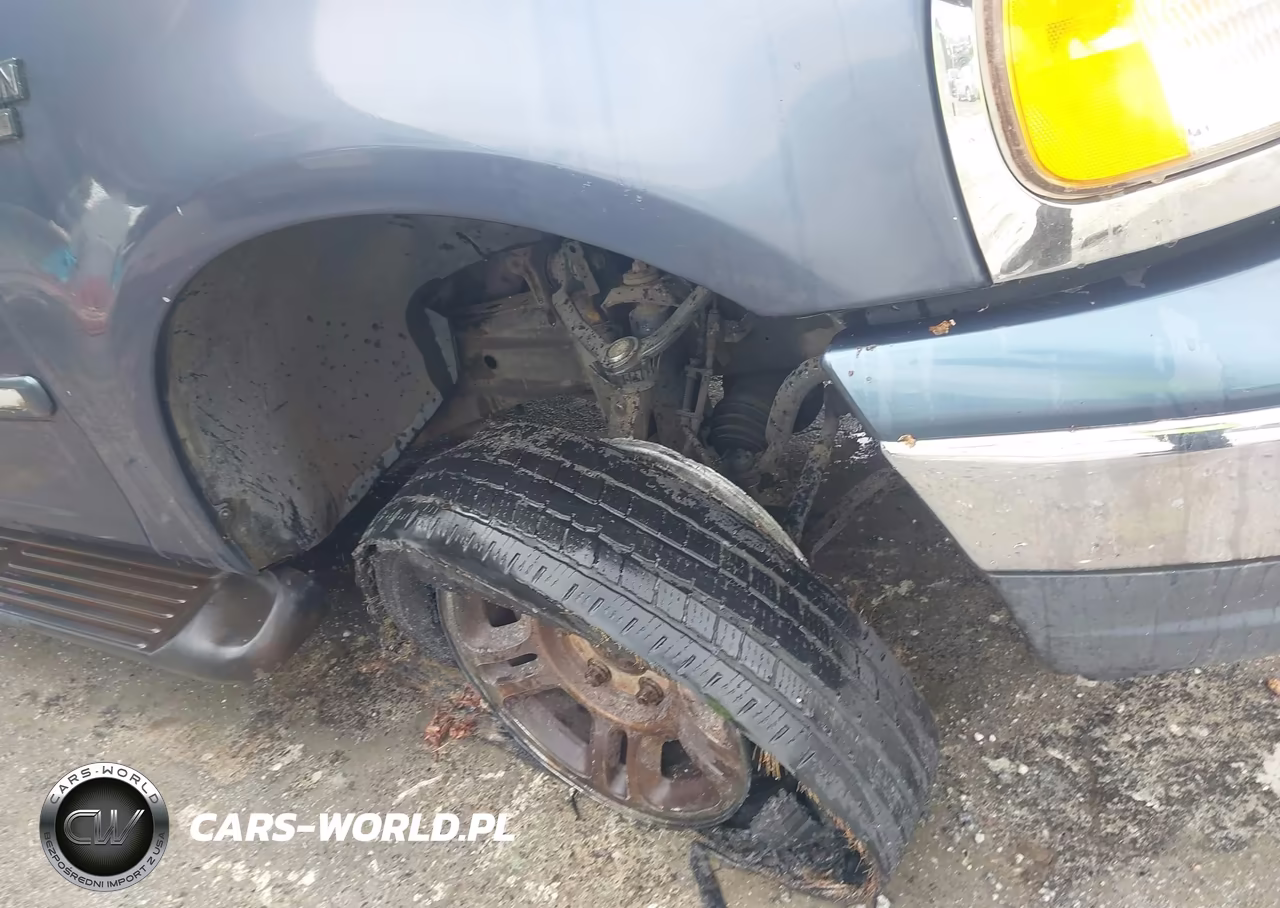 2002 Ford Expedition Xlt VIN:1FMFU16L62LA47164 - 6