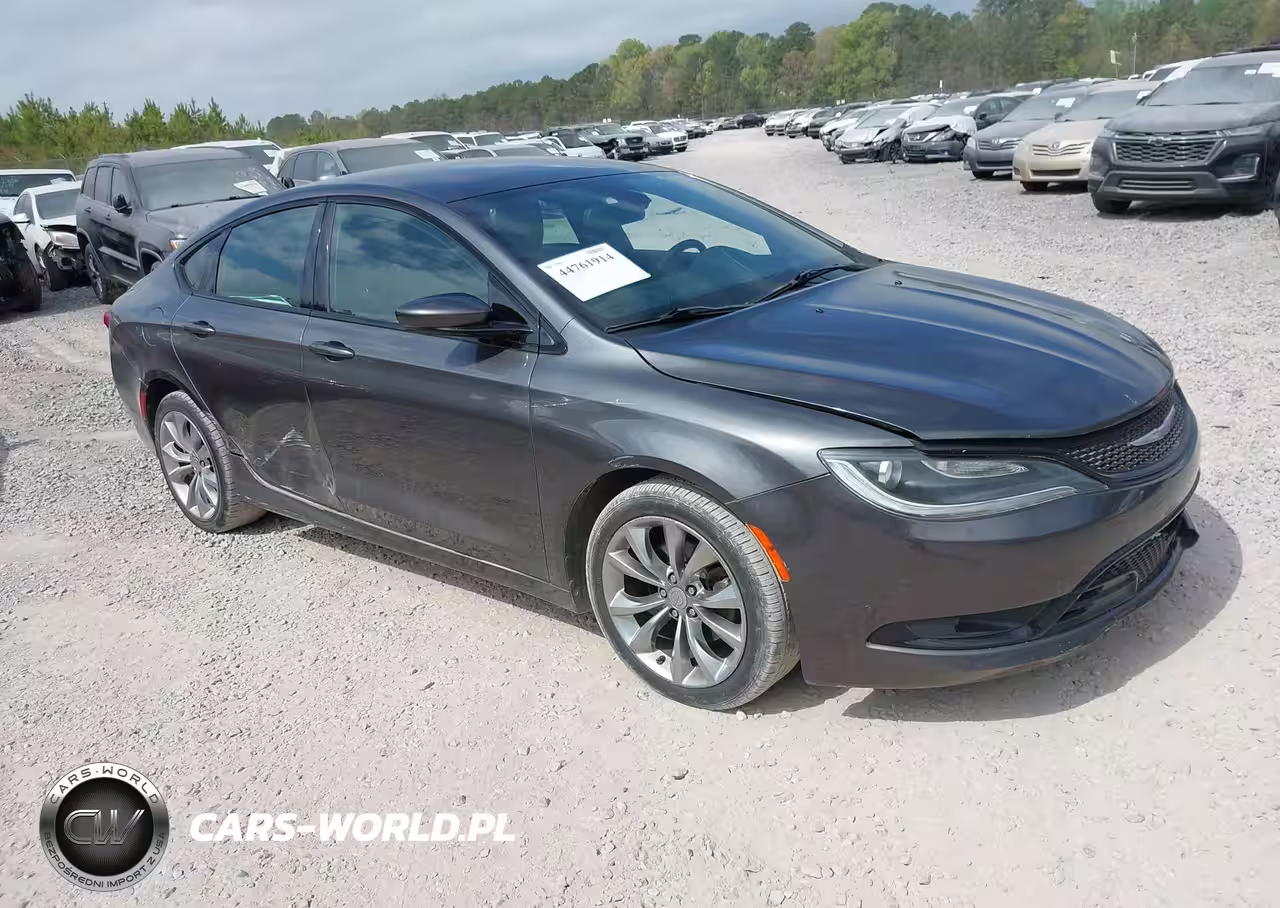 2015 Chrysler 200 S