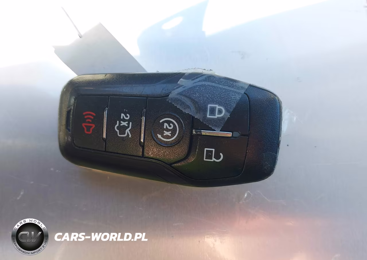 2016 Ford Fusion Titanium VIN:3FA6P0K90GR263381 - 11