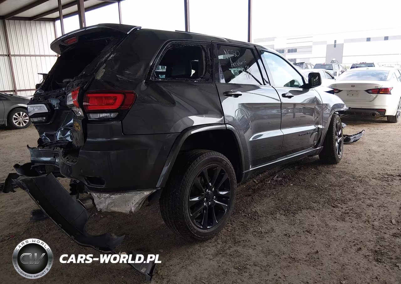 2020 Jeep Grand Cherokee Altitude 4X4 VIN:1C4RJFAG7LC204123 - 4