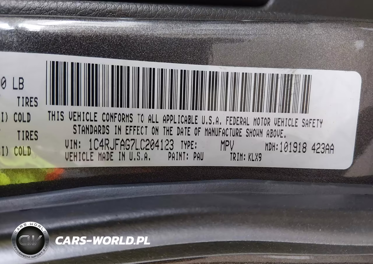 2020 Jeep Grand Cherokee Altitude 4X4 VIN:1C4RJFAG7LC204123 - 9