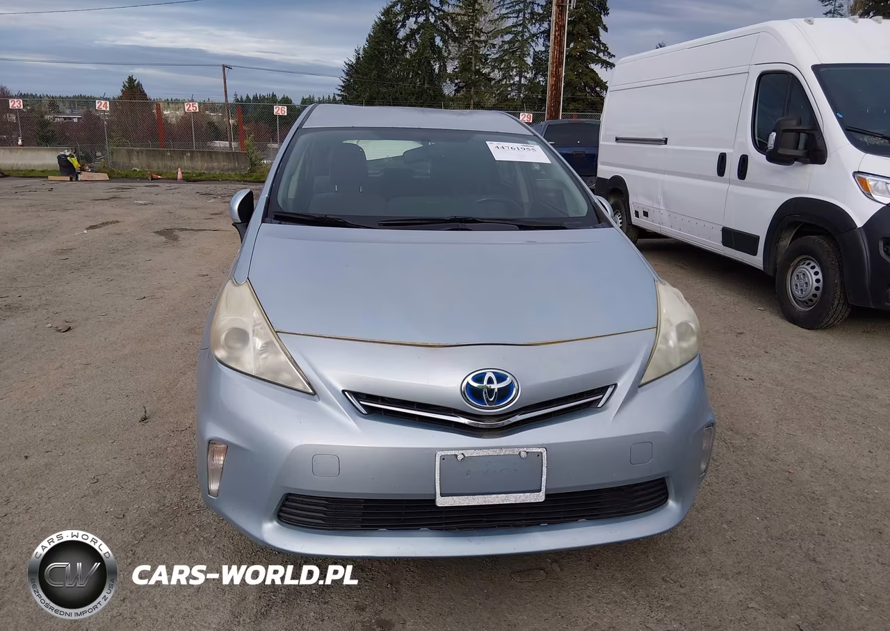 2012 Toyota Prius V Three VIN:JTDZN3EUXC3145992 - 12