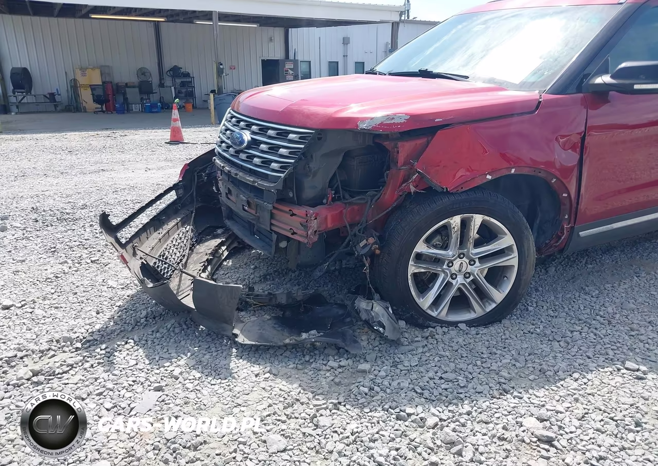 2016 Ford Explorer Xlt VIN:1FM5K7D88GGA82498 - 6