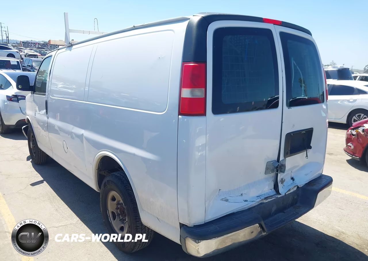 2008 Chevrolet Express Work Van VIN:1GCGG25C781157734 - 3