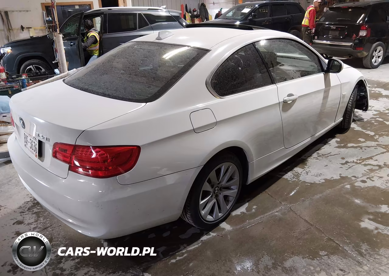 BMW 328I VIN:WBAKF5C56DE657855 - 4