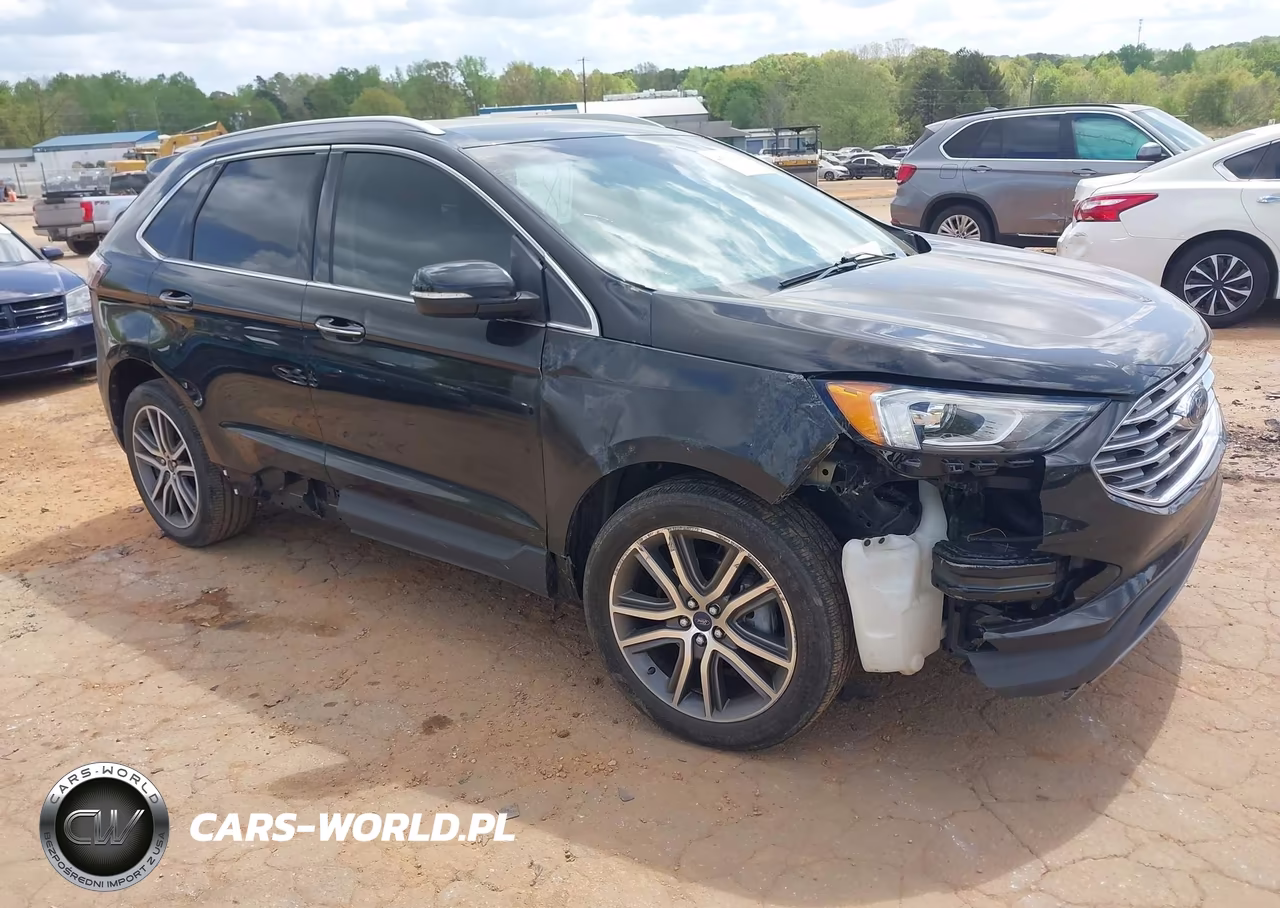 2019 Ford Edge Titanium