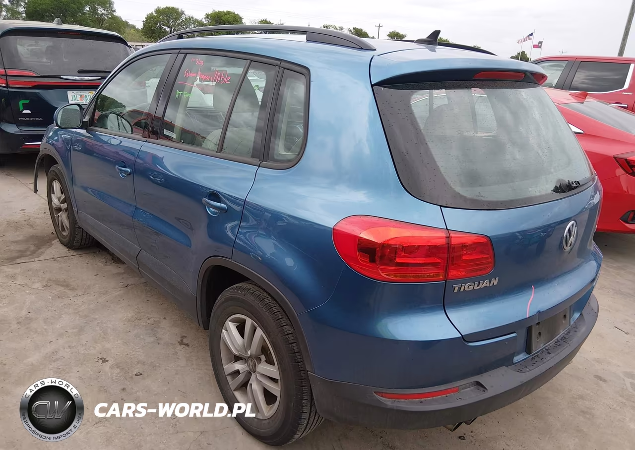 2017 Volkswagen Tiguan 2.0T-2.0T S VIN:WVGAV7AX9HK037702 - 3
