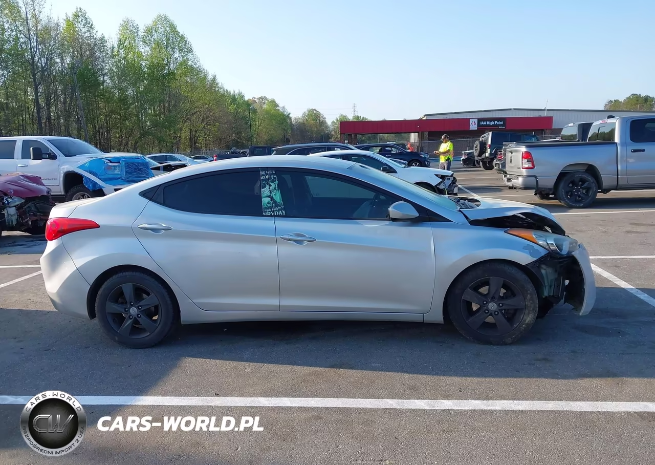 2013 Hyundai Elantra Gls VIN:5NPDH4AE7DH354182 - 14