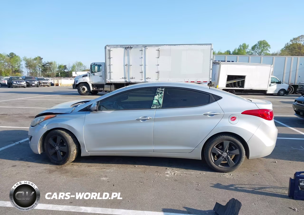 2013 Hyundai Elantra Gls VIN:5NPDH4AE7DH354182 - 15