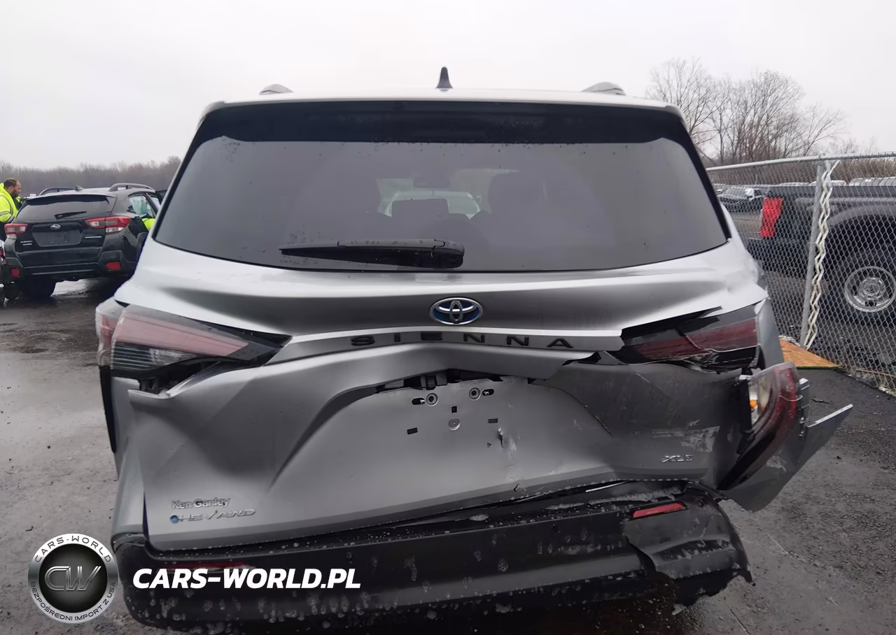 2025 Toyota Sienna Xle VIN:5TDJSKFC8SS182624 - 16