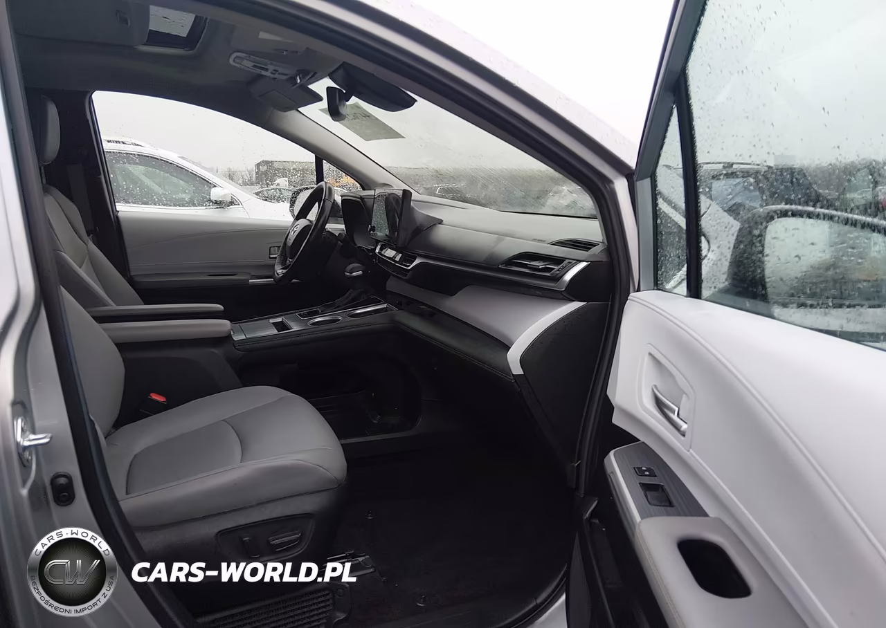 2025 Toyota Sienna Xle VIN:5TDJSKFC8SS182624 - 5