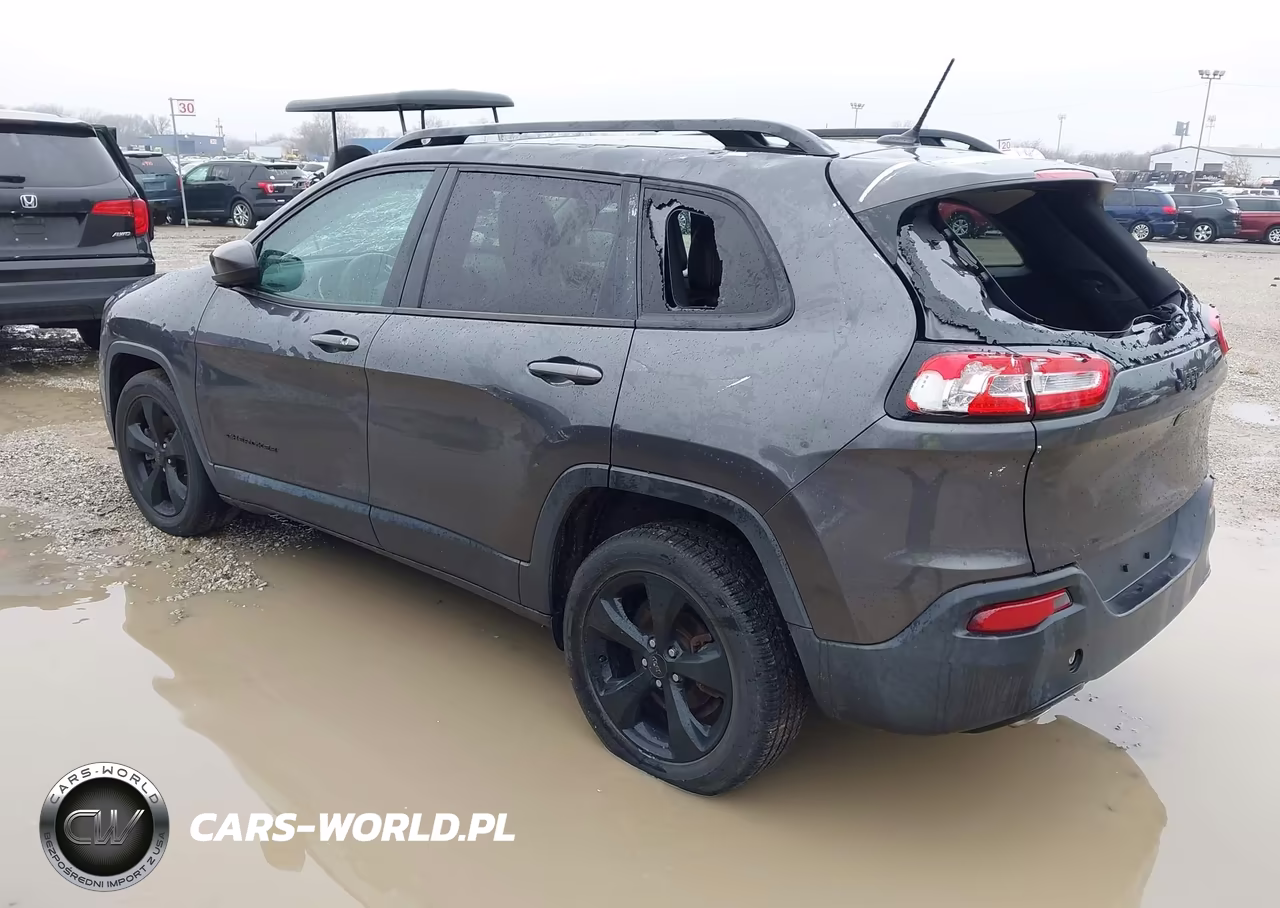 2015 Jeep Cherokee Latitude Altitude VIN:1C4PJLCB2FW770765 - 3