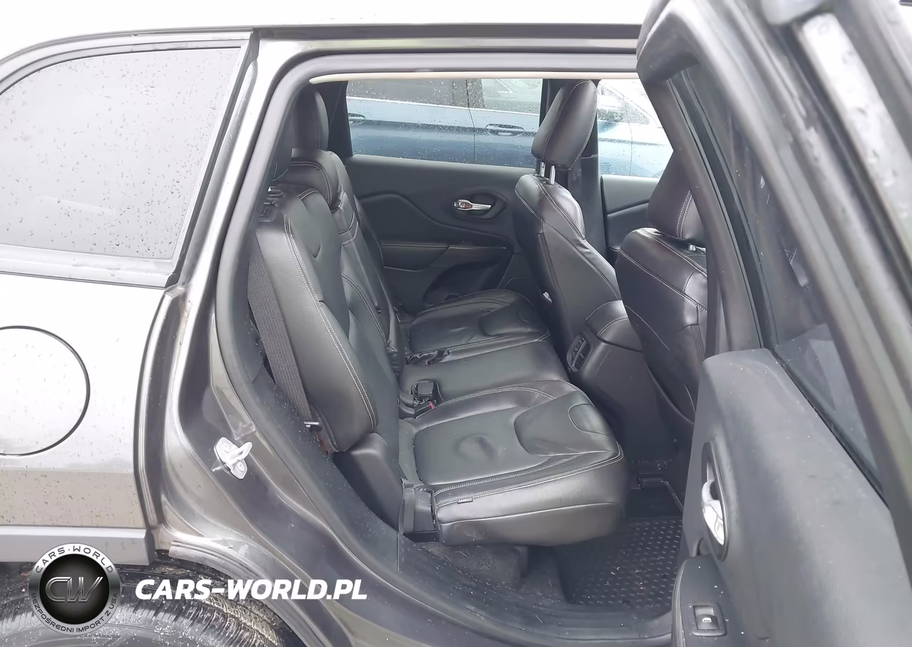 2015 Jeep Cherokee Latitude Altitude VIN:1C4PJLCB2FW770765 - 8