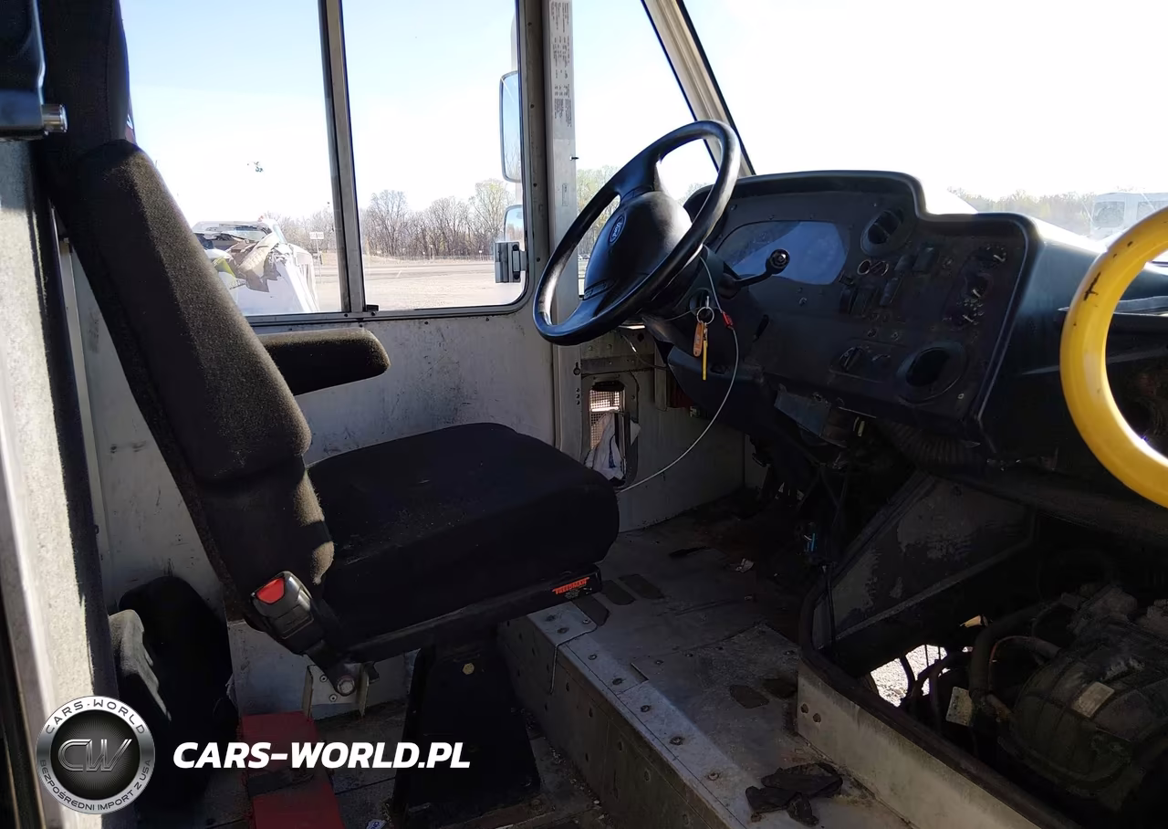 2015 Ford F-59 Commercial Stripped VIN:1F65F5KY1F0A02999 - 7