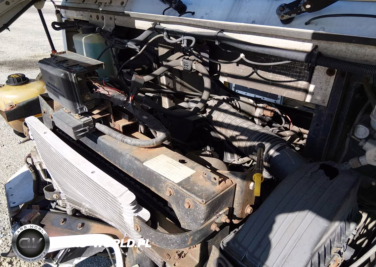 2015 Ford F-59 Commercial Stripped VIN:1F65F5KY1F0A02999 - 9