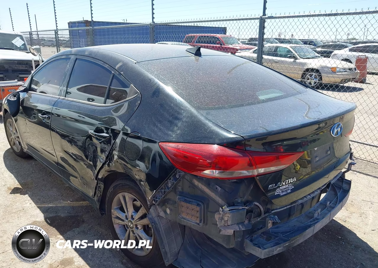 2018 Hyundai Elantra Sel VIN:5NPD84LF0JH218185 - 3