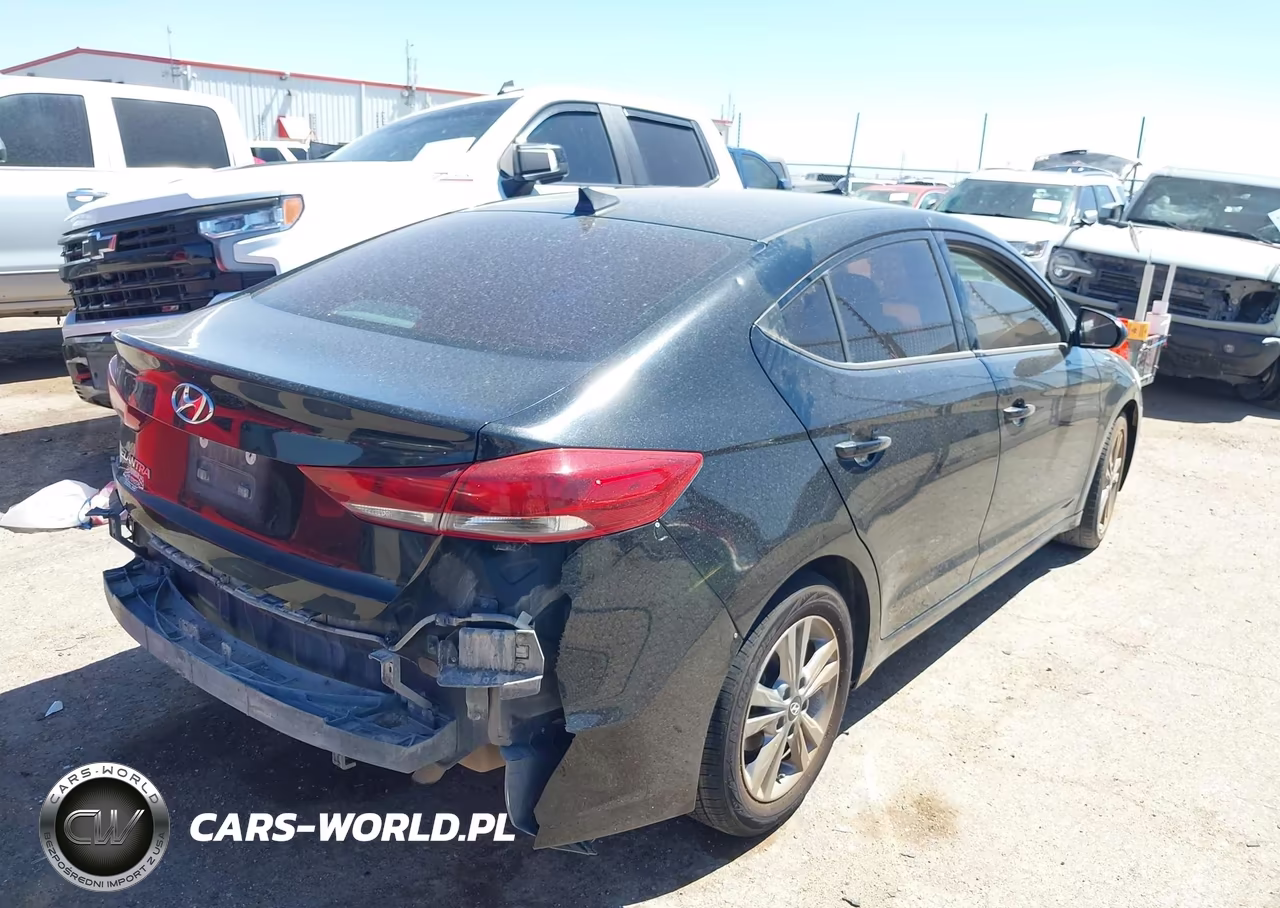 2018 Hyundai Elantra Sel VIN:5NPD84LF0JH218185 - 4