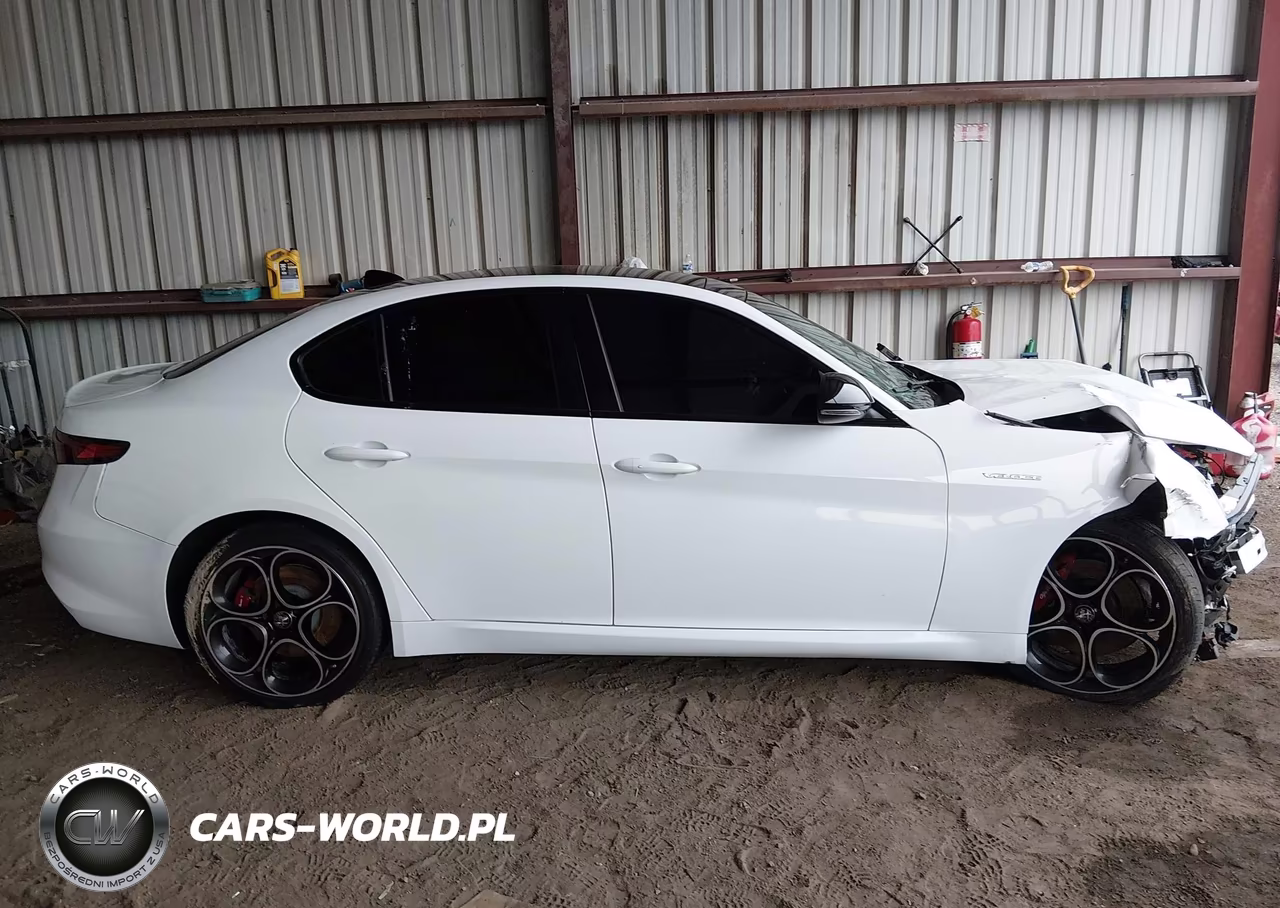 2022 Alfa Romeo Giulia Veloce Awd VIN:ZARFANBN7N7655435 - 14