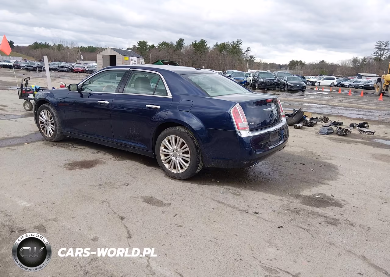 2014 Chrysler 300C Awd VIN:2C3CCAKG5EH190373 - 3