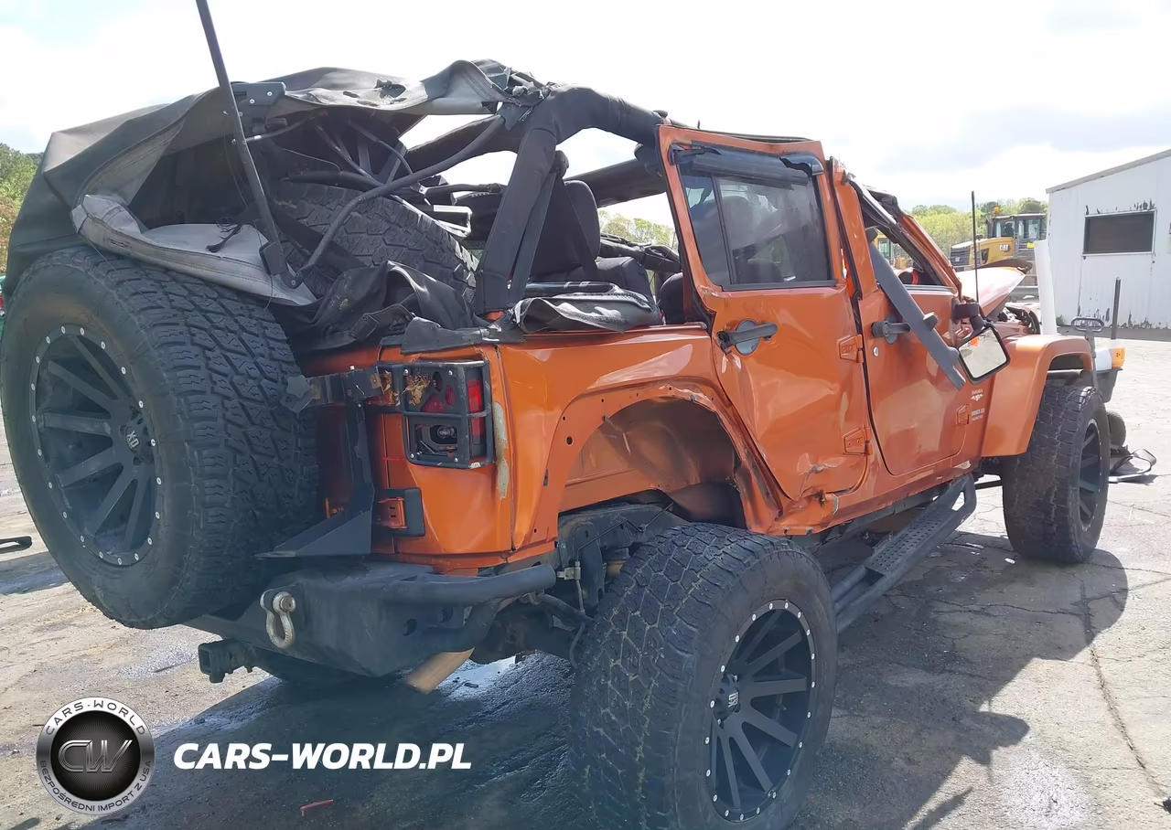 2011 Jeep Wrangler Unlimited Sahara VIN:1J4BA5H19BL634239 - 4