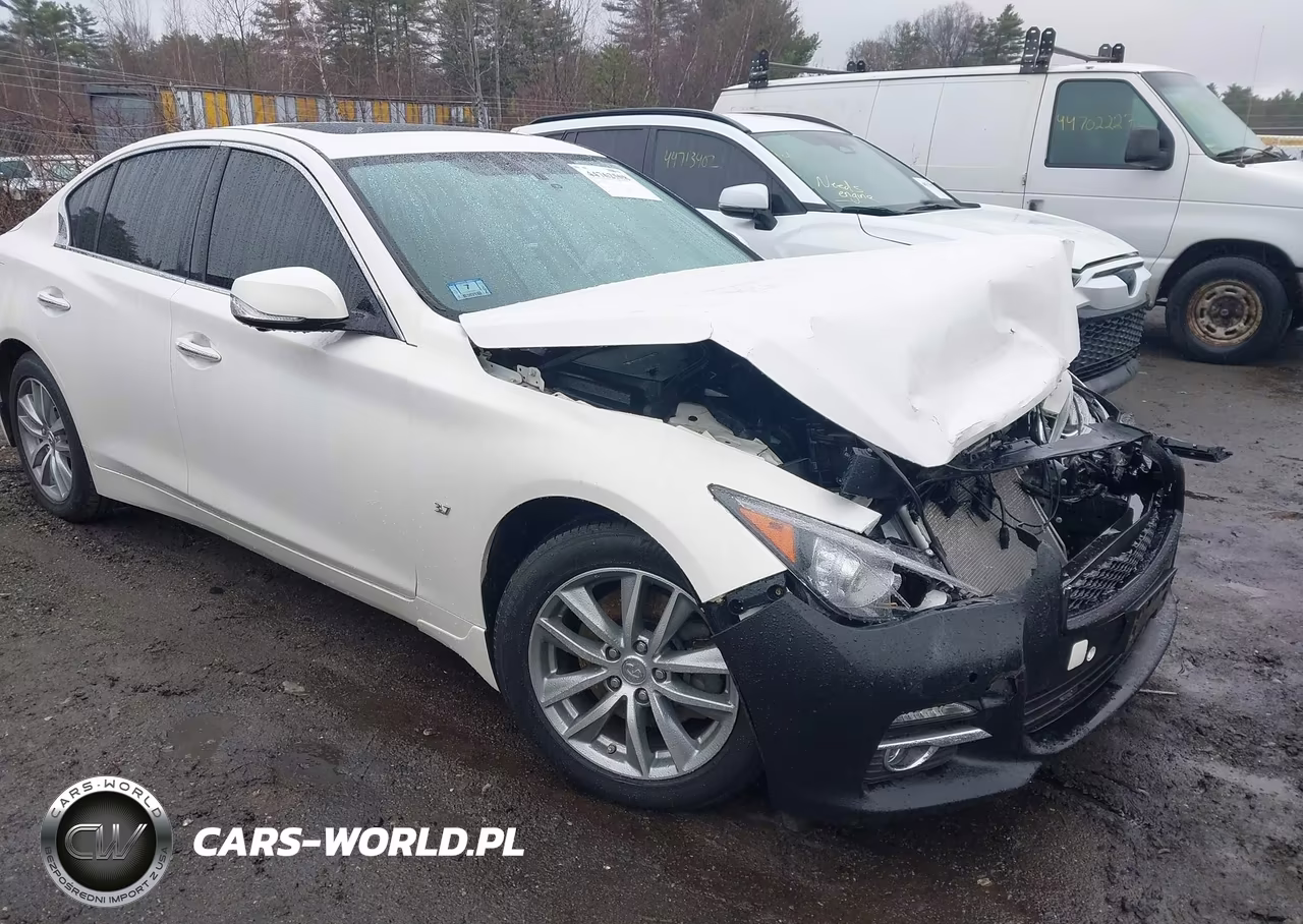 2015 Infiniti Q50 Premium