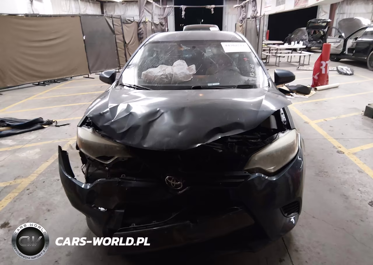 2015 Toyota Corolla Le VIN:5YFBURHE4FP317702 - 12