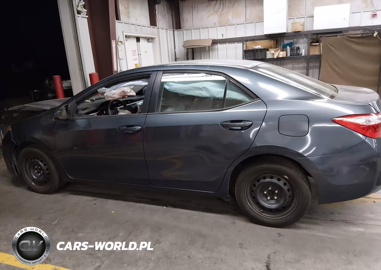 2015 Toyota Corolla Le VIN:5YFBURHE4FP317702 - 14
