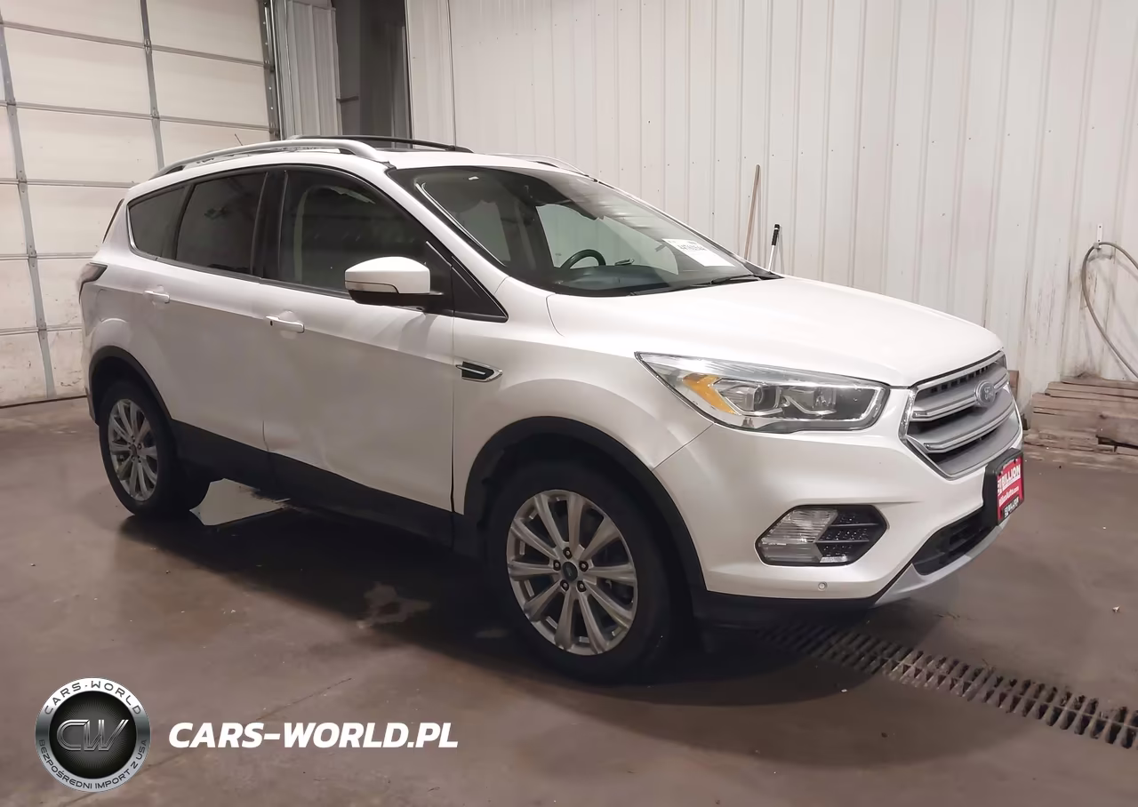 2017 Ford Escape Titanium – zdjęcie 1 z 16
