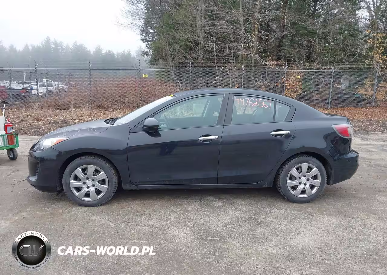 2012 Mazda Mazda3 I Sport VIN:JM1BL1UG6C1518951 - 12