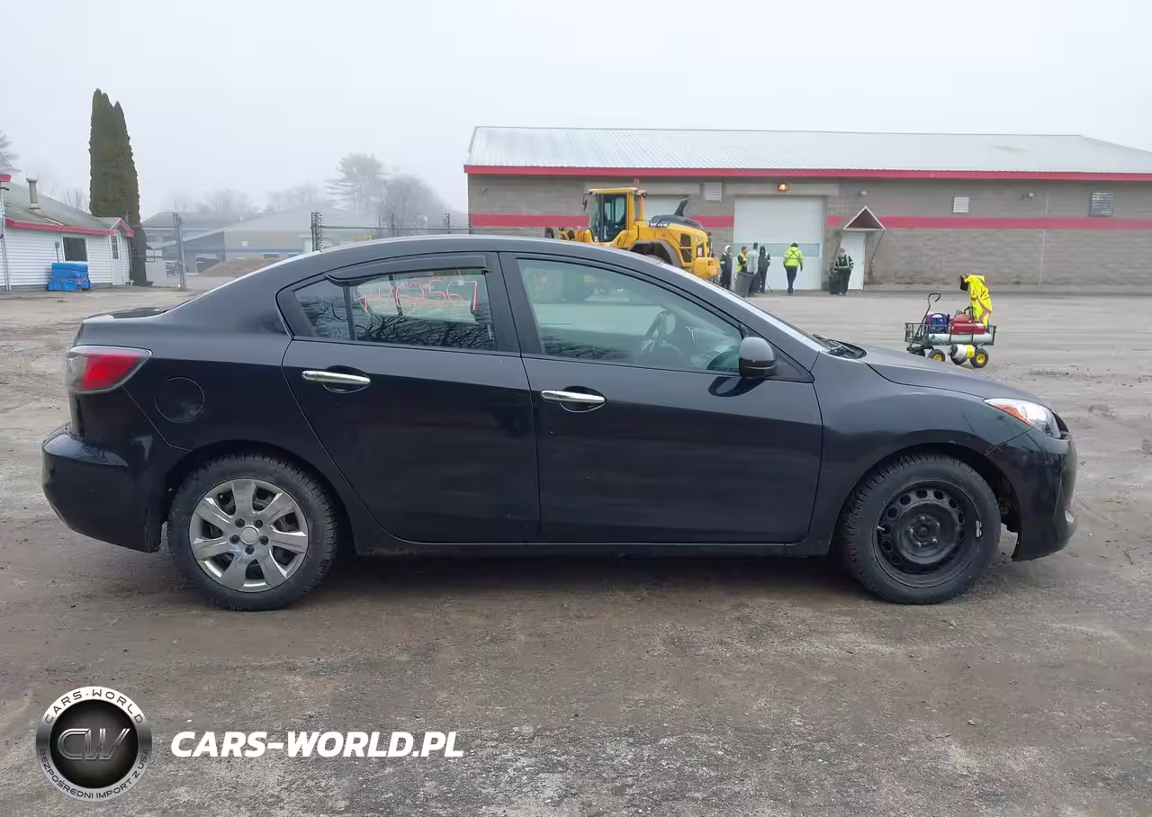 2012 Mazda Mazda3 I Sport VIN:JM1BL1UG6C1518951 - 14