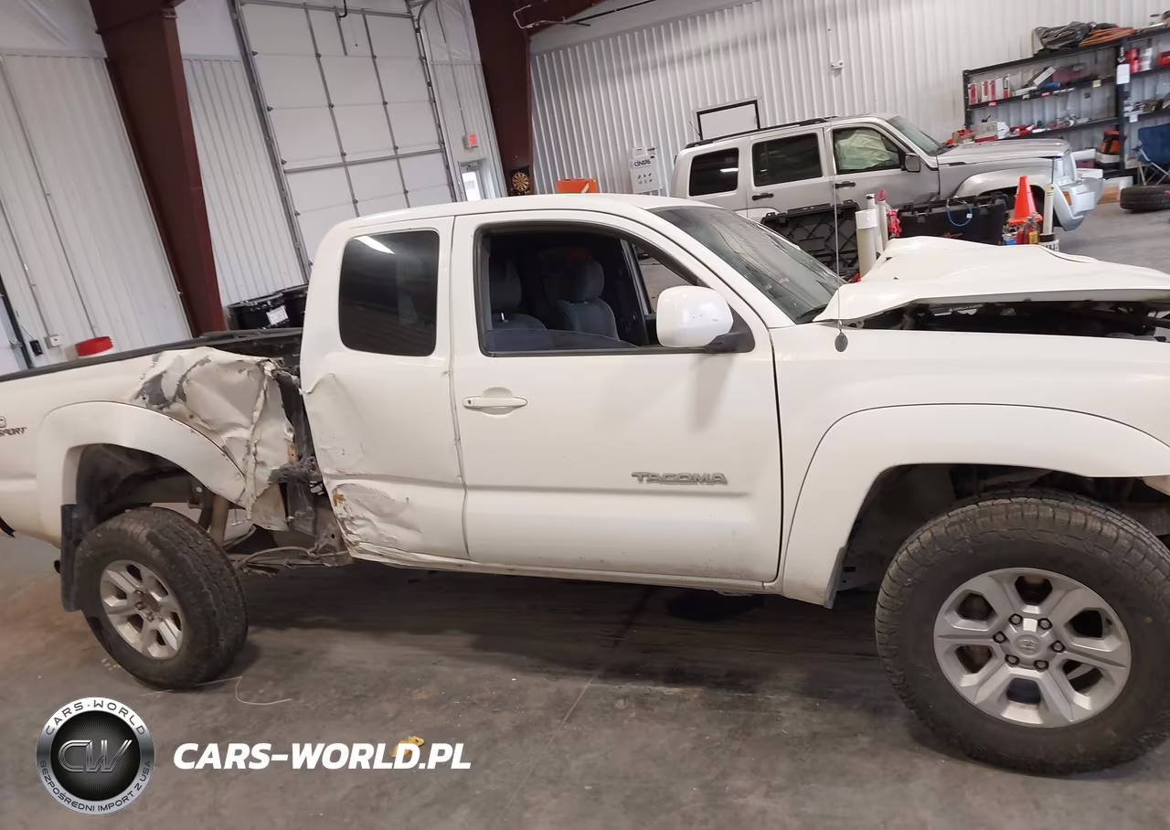 2005 Toyota Tacoma Base V6 VIN:5TEUU42N15Z038219 - 14