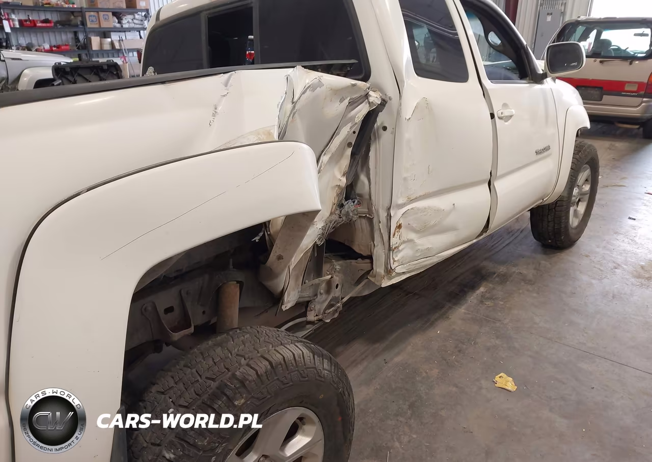 2005 Toyota Tacoma Base V6 VIN:5TEUU42N15Z038219 - 19