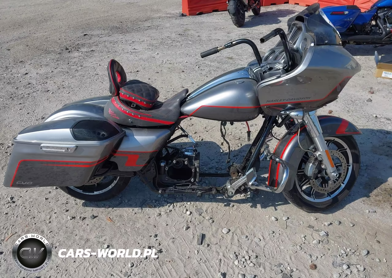 2018 Harley-Davidson Fltrxse Cvo Road Glide VIN:1HD1TCL18JB960222 - 4