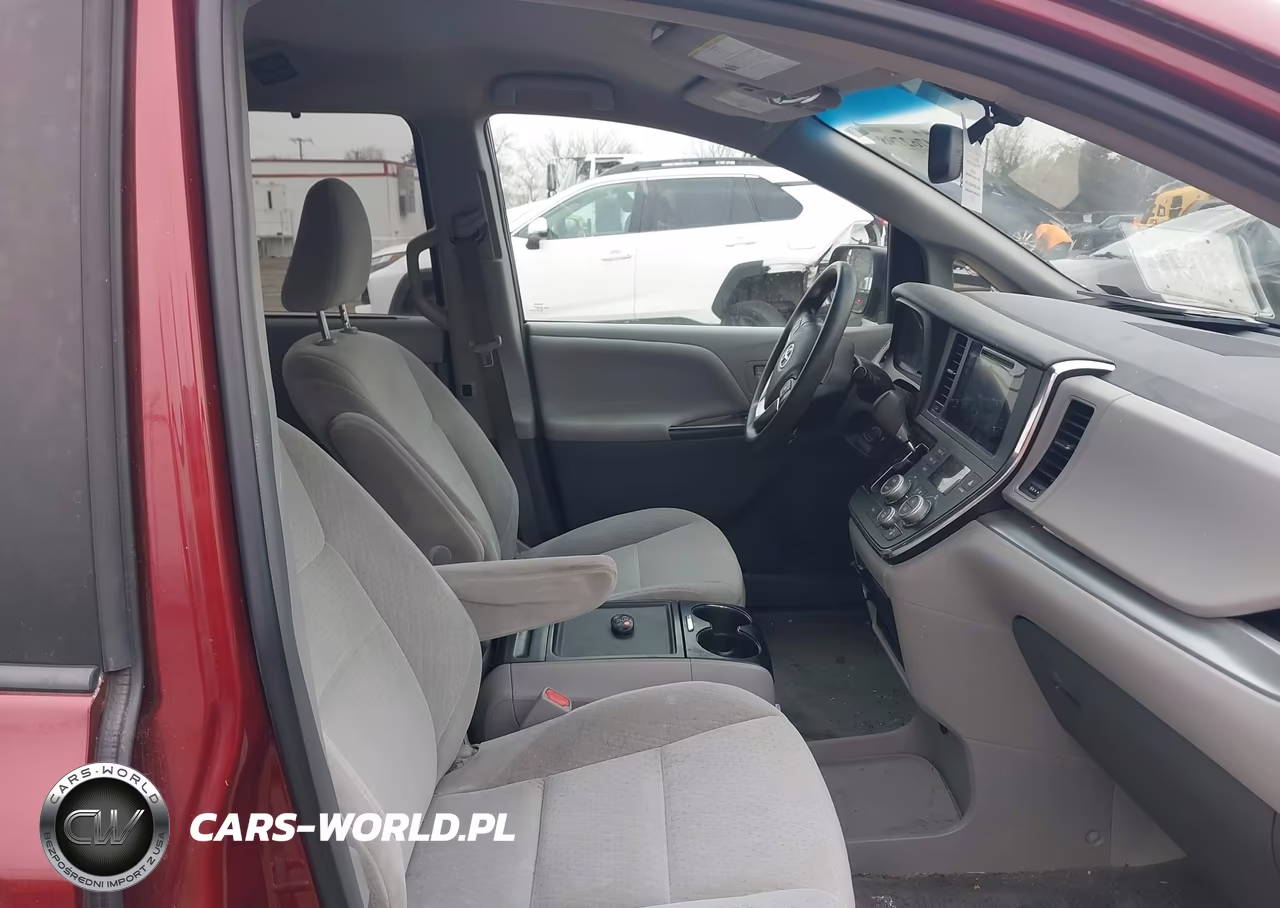 2015 Toyota Sienna Le 8 Passenger VIN:5TDKK3DC1FS556560 - 5
