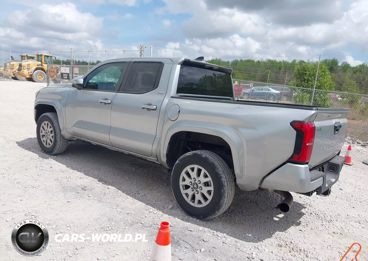 2025 Toyota Tacoma Sr5 VIN:3TMKB5FN3SM038731 - 3