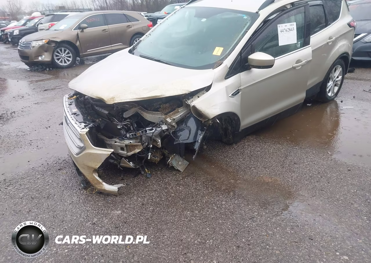 2017 Ford Escape Se VIN:1FMCU9GD4HUC21048 - 6