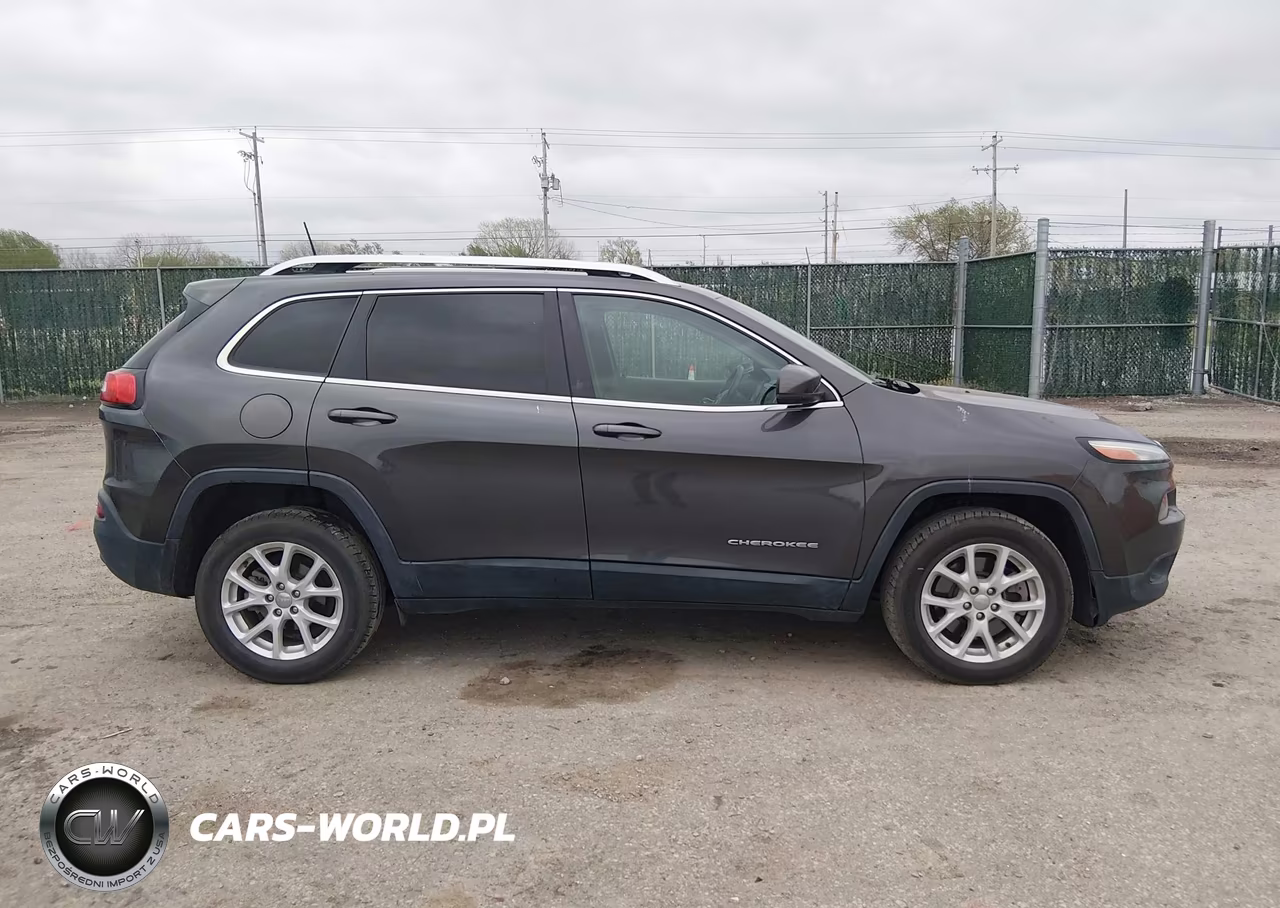 2017 Jeep Cherokee Latitude Fwd VIN:1C4PJLCBXHW586287 - 13