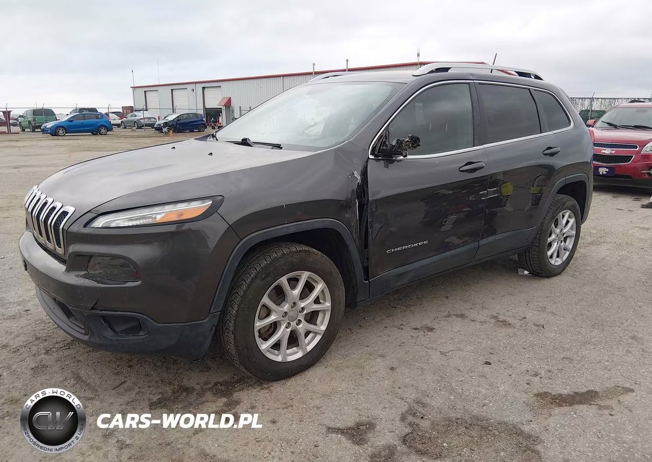 2017 Jeep Cherokee Latitude Fwd VIN:1C4PJLCBXHW586287 - 2
